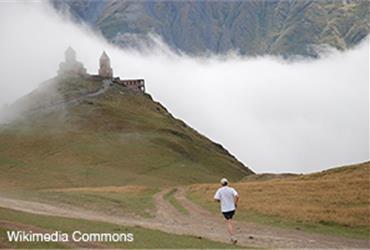 When traveling for work, you might find it hard to find the time to fit running into a daily schedule. When traveling for meetings or conferences, running can be a way to see the city outside of the hotel and conference room. More than that, it helps you feel less guilty about indulging in the local cuisine..