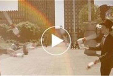 Peder Ydalus (38) from Norway will finally get the chance to visit his favourite cultural ‘Burning Man’ festival in the desert of Nevada. As the winner of our BlueBiz birthday, Peder wins two tickets to San Francisco! 